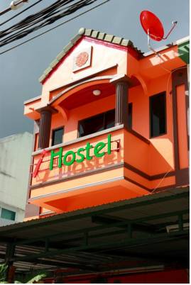 i Hostel Phuket