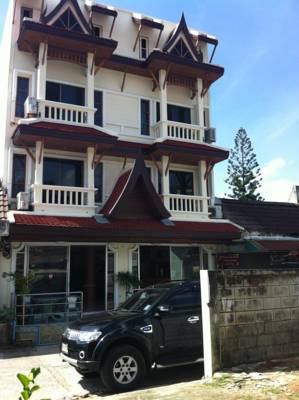 Phuket Holiday Hostel