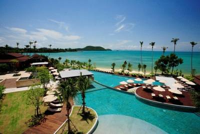 Radisson Blu Plaza Resort Phuket Panwa Beach