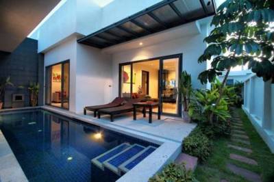 Seastone Pool Villa