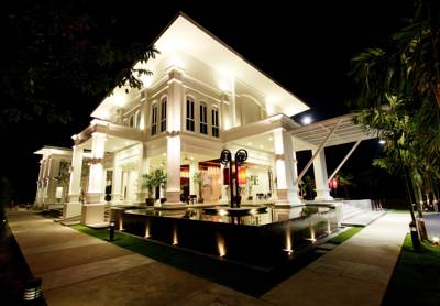 The Old Phuket - Karon Beach Resort